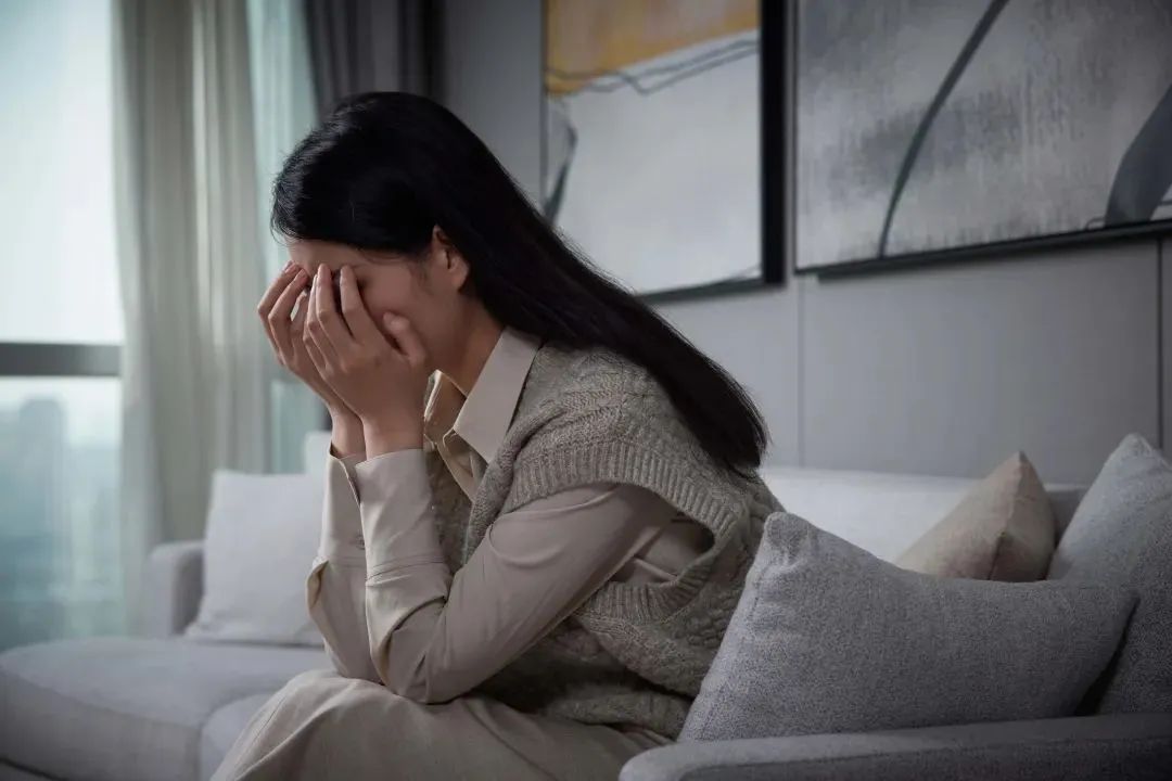 随意中断外阴白斑治疗会有什么危害? 随意中断外阴白斑治疗会有什么危害?